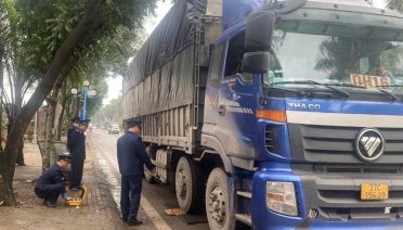 [Bnews] Kiểm tra, xử lý vi phạm hoạt động kinh doanh vận tải hàng hóa tại Thủ đô